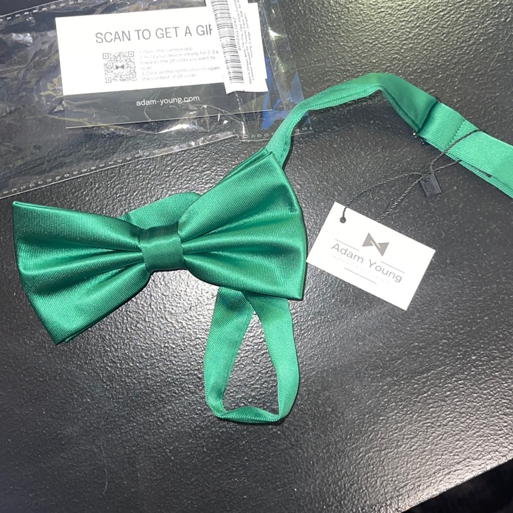 Bow tie